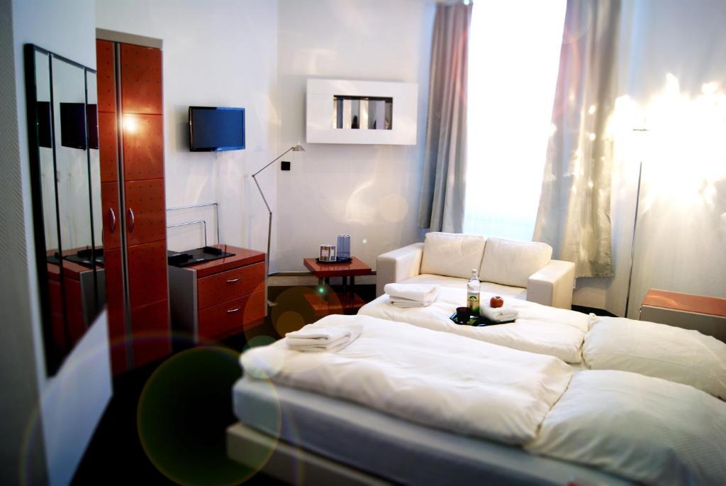Plenus Boutique Hotel 3*